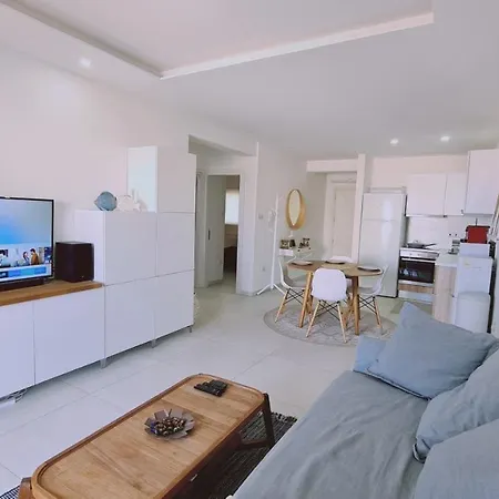 Kallucci's Maison De La Apartament Larnaca