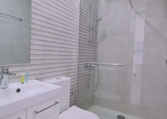 Апартаменти Kallucci's Maison De La Ларнака