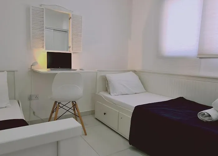 Kallucci's Maison De La