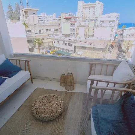 Kallucci's Maison De La לרנקה